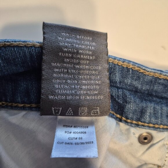 Torrid Perfect Boyfriend Ankle Vintage Jeans Size 14R - Picture 13 of 13